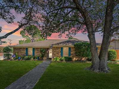 7308 Meadowview Terrace North Richland Hills, TX 76182