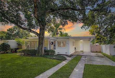 2918 Pickfair St Orlando, FL 32803