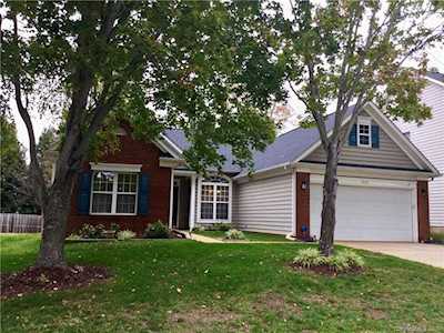 9519 Stawell Dr Huntersville, NC 28078
