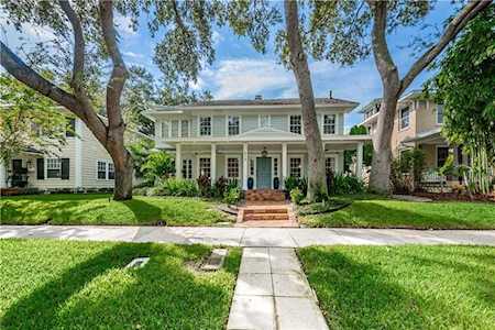 516 17th Ave NE St Petersburg, FL 33704