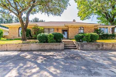 6516 Riviera Drive North Richland Hills, TX 76180