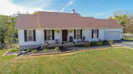4700 Lost Valley Dr Crestwood, KY 40014