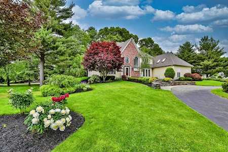 21 Acorn Drive Andover, MA 01810