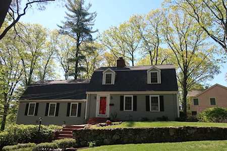 8 Henderson Rd Lexington, MA 02420