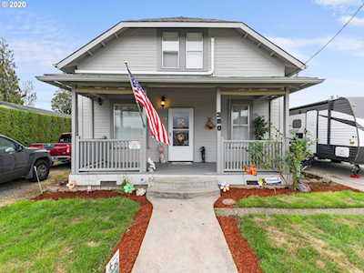 360 NW Wade St Estacada, OR 97023