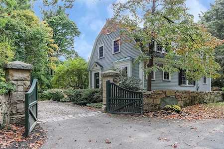 121 Haven Street Dedham, MA 02026