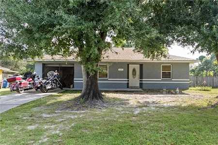 409 Honey Bee Ln Polk City, FL 33868