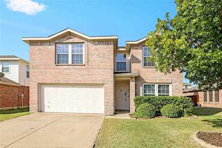 221 Windmill Drive Justin, TX 76247