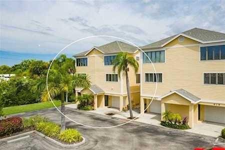622 Cedars Ct #14 Longboat Key, FL 34228