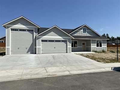 1110 N Park Ave Deer Park, WA 99006