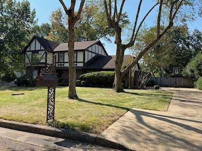 2927 Mikeyair Dr Germantown, TN 38138