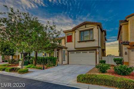 2804 Glistening Grove Ave Henderson, NV 89052