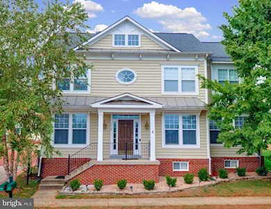10105 Orland Stone Dr Bristow, VA 20136