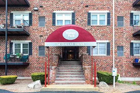 14 Dallas Drive #304 Dracut, MA 01826