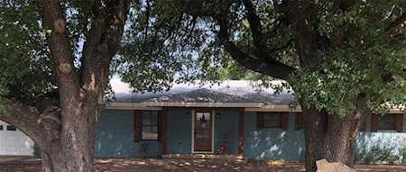 708 N 4th Street Jacksboro, TX 76458