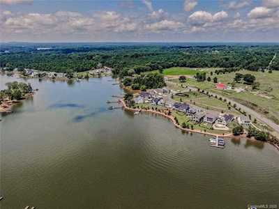 112 Sisters Cove Ct Mooresville, NC 28117
