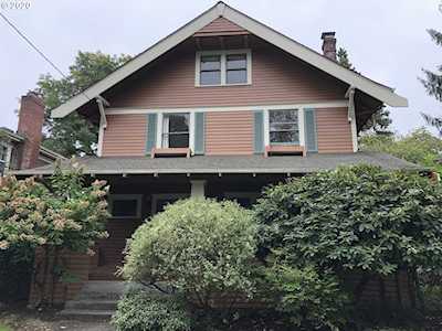 3946 NE Davis St Portland, OR 97232