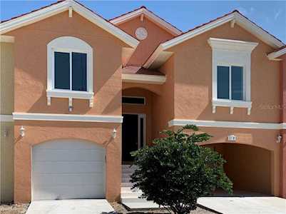 21 Franklin Ct S #B St Petersburg, FL 33711