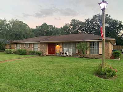 6708 Lenczyk Dr Jacksonville, FL 32277