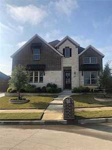 8004 Woodside Trail North Richland Hills, TX 76182
