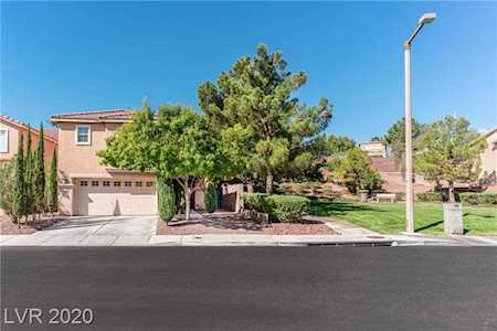 1625 Changing Seasons St Las Vegas, NV 89144