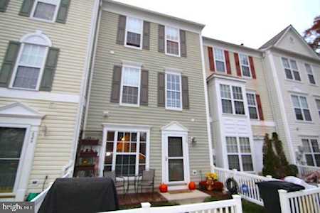 628 Leprechaun Ln Glen Burnie, MD 21061