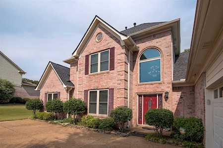 8902 Carriage Creek Rd Bartlett, TN 38002