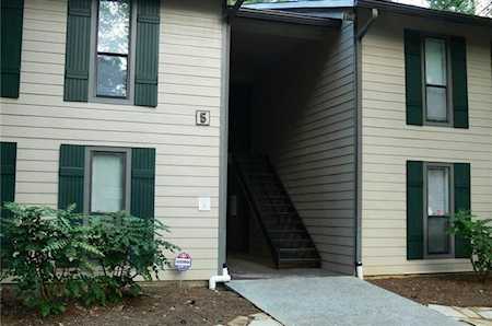 9400 Roberts Dr #5H Sandy Springs, GA 30350
