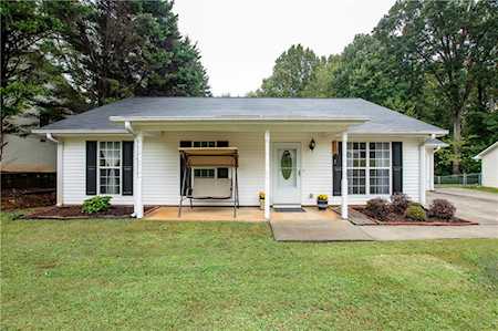 5116 Oak Field Ct Murrayville, GA 30564