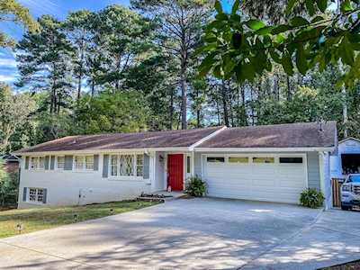 6012 Meadowbrook Dr Norcross, GA 30093