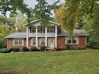125 Forest Trl Brentwood, TN 37027