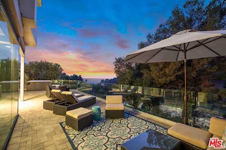 643 Radcliffe Avenue Pacific Palisades, CA 90272