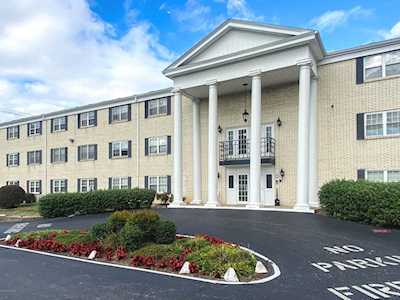 227 El Conquistador Pl Louisville, KY 40220