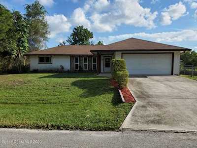 580 SE Entrada Street Palm Bay, FL 32909