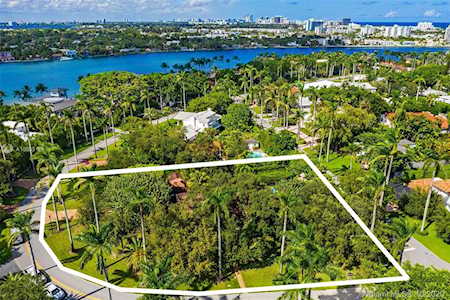 31 La Gorce Cir Miami Beach, FL 33141