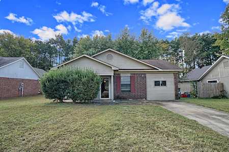 906 E 23rd St Russellville, AR 72802