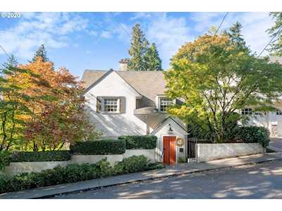 1934 SW Terrace Dr Portland, OR 97201