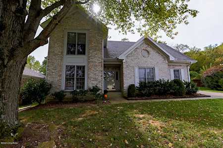 3904 Vantage Pl Louisville, KY 40299