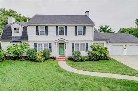 2619 Lovers Ln St Joseph, MO 64506