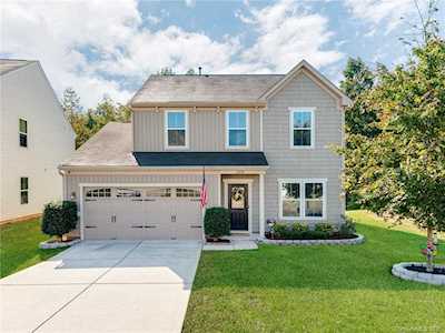 3270 Streamside Dr Davidson, NC 28036