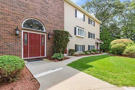 305 Salem St #309 Woburn, MA 01801