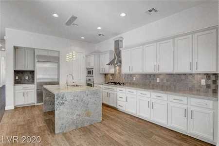 2083 Cape Cod Landing Dr Las Vegas, NV 89135