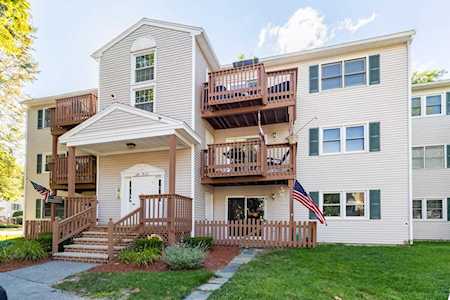 369 Aiken Ave #20 Lowell, MA 01850