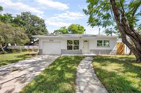3021 Melton St N St Petersburg, FL 33704
