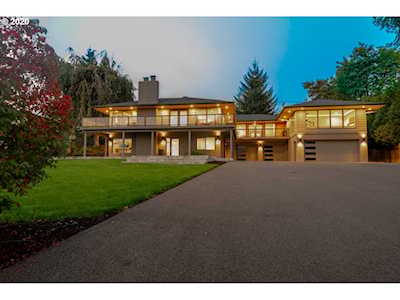 8902 SE Porter Rd Vancouver, WA 98664