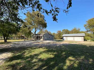 171 Headquarters RD Del Valle, TX 78617