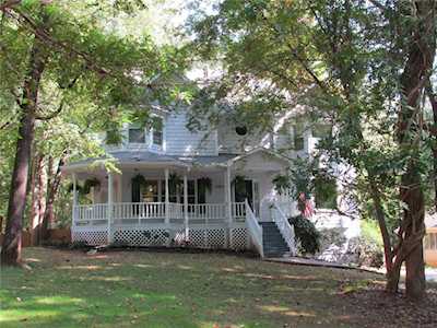 1421 Silver Fox Run Woodstock, GA 30188
