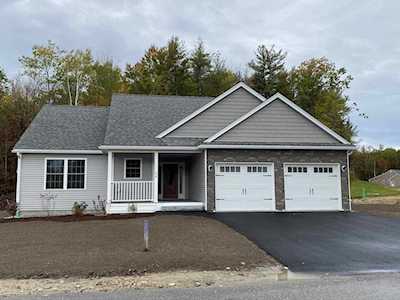 38 Pineview Dr #2 Candia, NH 03034