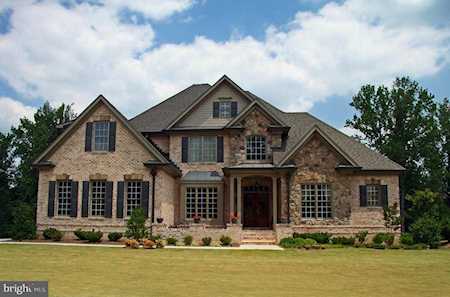 4909 Northstar Ct Harwood, MD 20776
