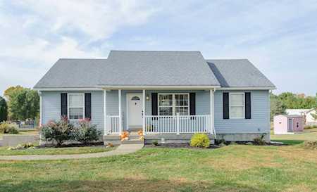 28 Kimberly Ct Taylorsville, KY 40071